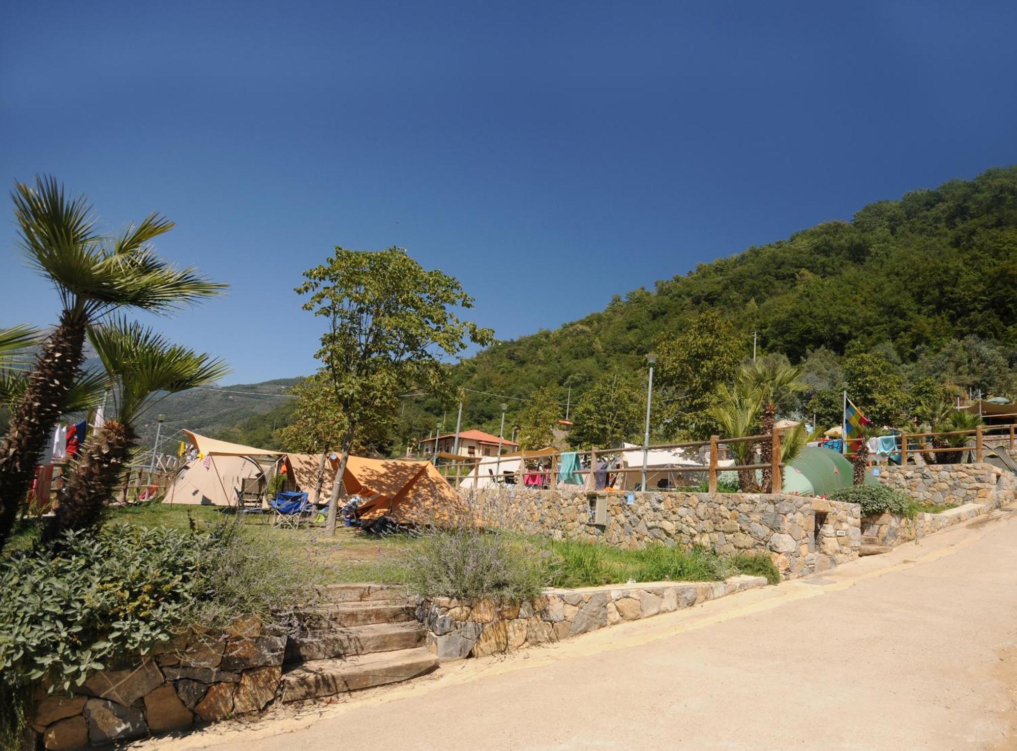 Delle Rose Camping & Glamping Village Isolabona Værelse billede